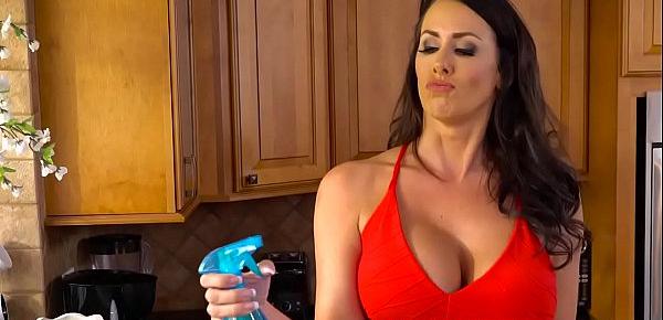  Brazzers - Mommy Got Boobs - Too Hot To Handle scene starring Reagan Foxx and Kyle Mason